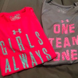 Bundle of 2 Under Armour shirts size medium